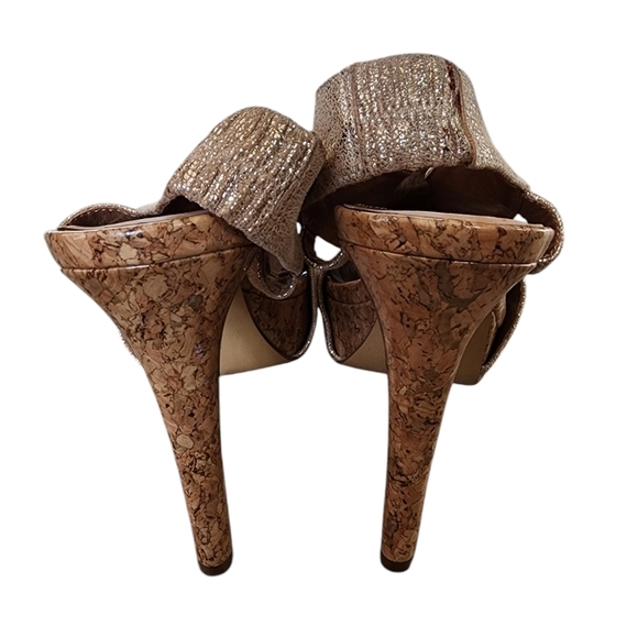 DIANE VON FIRSTENBURG metallic gold/cork slingback sandals, platform, size 9 - Picture 5 of 9